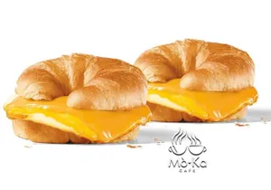 Croissant with Cheese